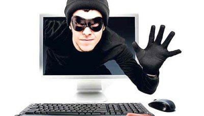 خبراء شبكات الكمبيوتر ينصحون بالتمهل قبل فتح أي رسالة بريد إلكتروني خوفا من القرصنة