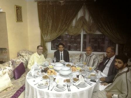 الوزير الأول المغربي يقيم مائدة إفطار فاخرة على شرف ولد ابنو (صور)
