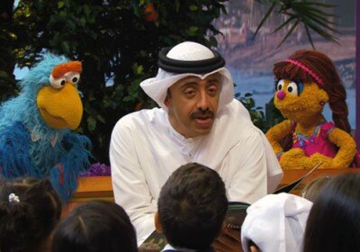 وزير خارجية الإمارات في (افتح يا سمسم) – فيديو